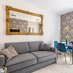 Iflat Cozy And Elegant Apt Near Spanish Steps